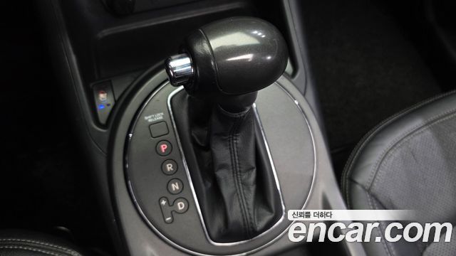 Kia Sportage R Diesel 2WD TLX High-Deluxe 2013 — фото 9