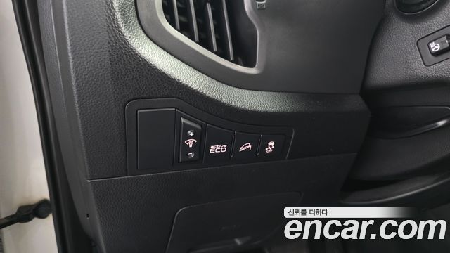 Kia Sportage R Diesel 2WD TLX High-Deluxe 2013 — фото 15