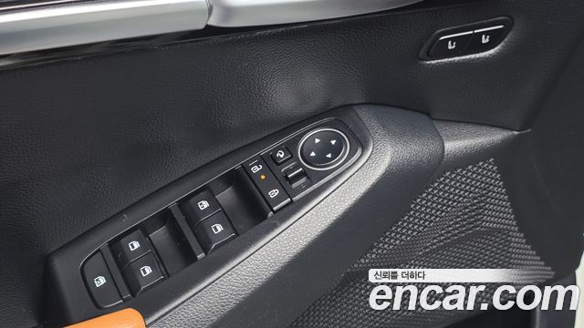 Kia Seltos Gasoline 1.6 Turbo 2WD Gravity 2023 — фото 14