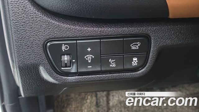 Kia Seltos Gasoline 1.6 Turbo 2WD Gravity 2023 — фото 15