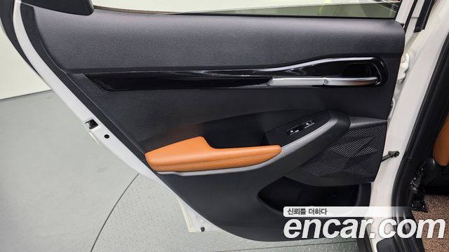 Kia Seltos Gasoline 1.6 Turbo 2WD Gravity 2023 — фото 25