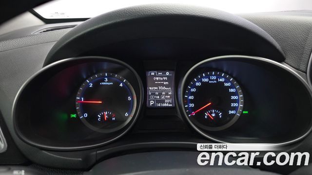 Hyundai Santa Fe (DM) Diesel(e-VGT) 2.0 2WD Premium 2013 — фото 8