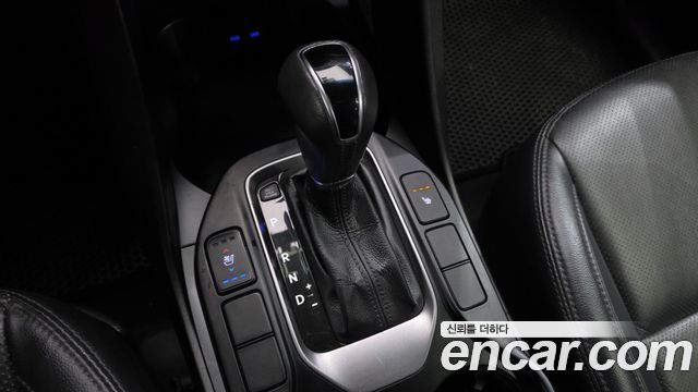 Hyundai Santa Fe (DM) Diesel(e-VGT) 2.0 2WD Premium 2013 — фото 9