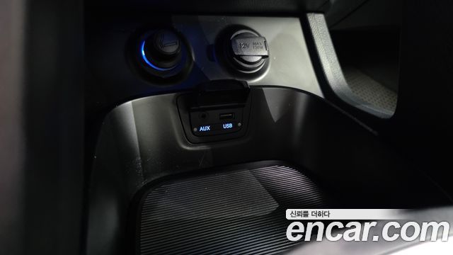 Hyundai Santa Fe (DM) Diesel(e-VGT) 2.0 2WD Premium 2013 — фото 27