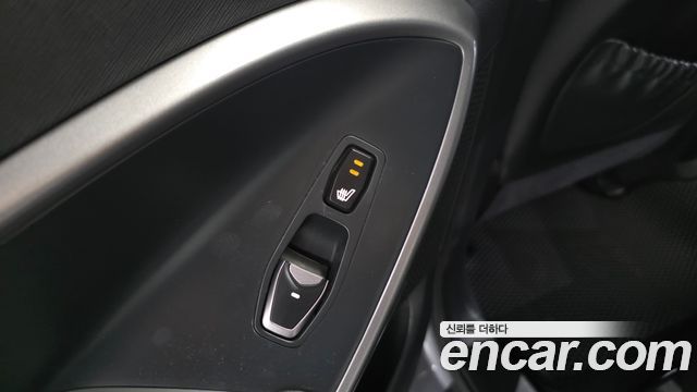 Hyundai Santa Fe (DM) Diesel(e-VGT) 2.0 2WD Premium 2013 — фото 28