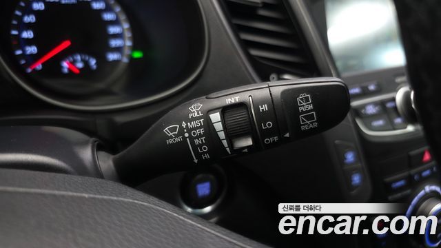Hyundai Santa Fe (DM) Diesel(e-VGT) 2.0 2WD Premium 2013 — фото 32