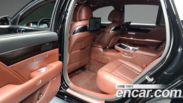 Genesis G90 (RS4) Gasoline 3.5 Turbo AWD 2022 — фото 12
