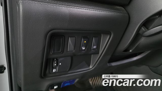 Renault Korea QM6 2.0 GDe PREMIERE 2WD 2020 — фото 18