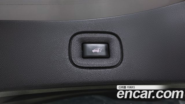 Renault Korea QM6 2.0 GDe PREMIERE 2WD 2020 — фото 29
