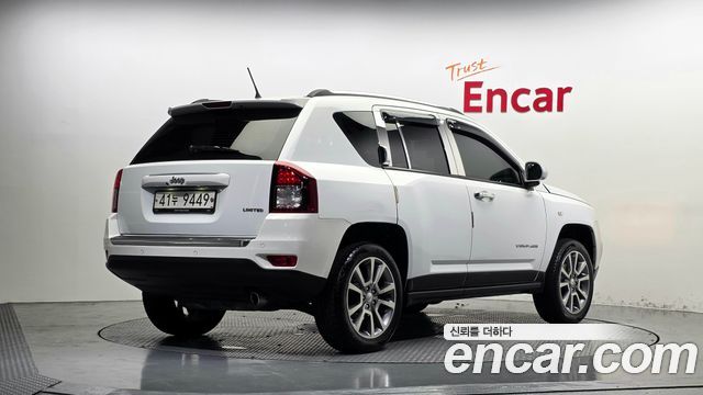 Jeep Compass 2.4 Limited 1st 2014 — фото 2