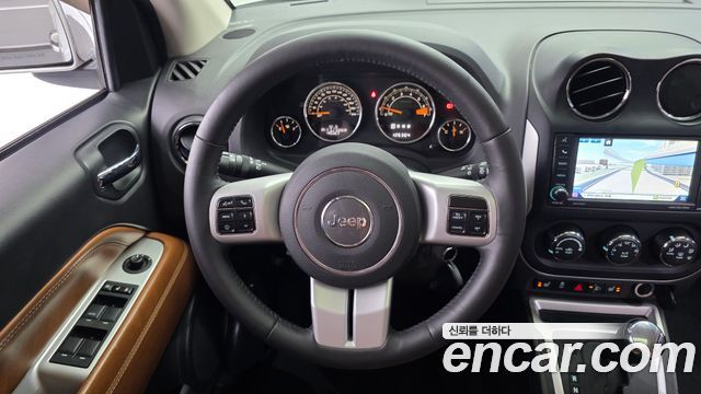 Jeep Compass 2.4 Limited 1st 2014 — фото 13