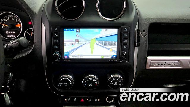 Jeep Compass 2.4 Limited 1st 2014 — фото 14