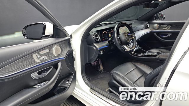 Mercedes-Benz E-Class (W213) E350 4MATIC AMG Line 2022 — фото 10