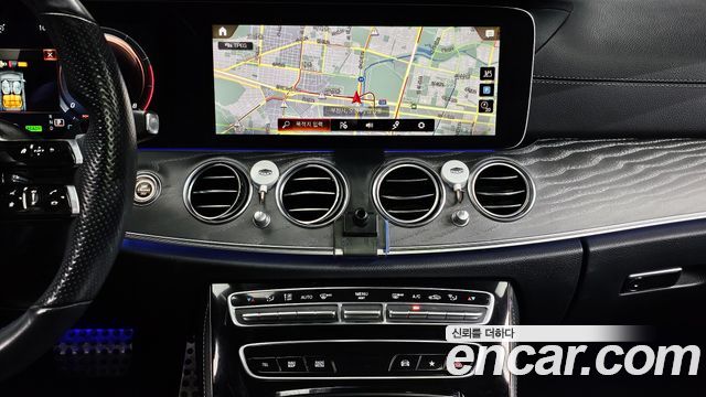 Mercedes-Benz E-Class (W213) E350 4MATIC AMG Line 2022 — фото 14