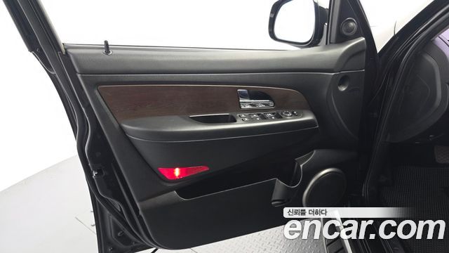 KG Mobility (SsangYong) Rexton W 2.0 2WD RX7 Luxury 2014 — фото 24