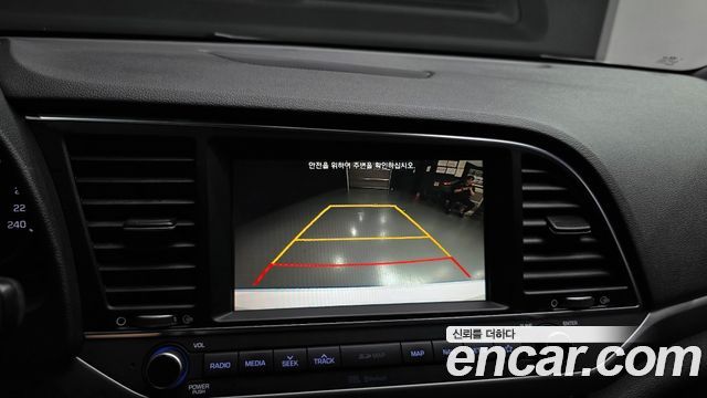 Hyundai Avante (AD) 1.6 GDI Premium 2018 — фото 15