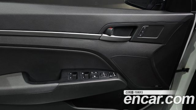 Hyundai Avante (AD) 1.6 GDI Premium 2018 — фото 19