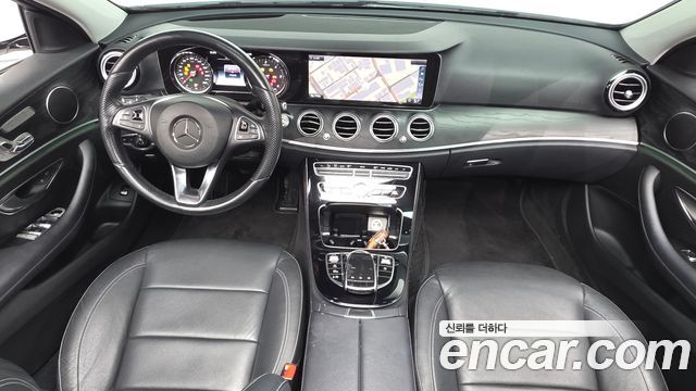 Mercedes-Benz E-Class (W213) E220d Avantgarde 2017 — фото 7