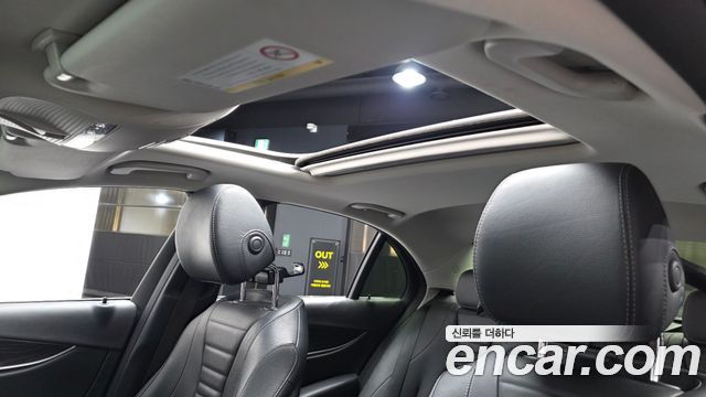 Mercedes-Benz E-Class (W213) E220d Avantgarde 2017 — фото 19