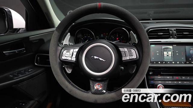Jaguar XE 20d Perstige AWD 2017 — фото 13