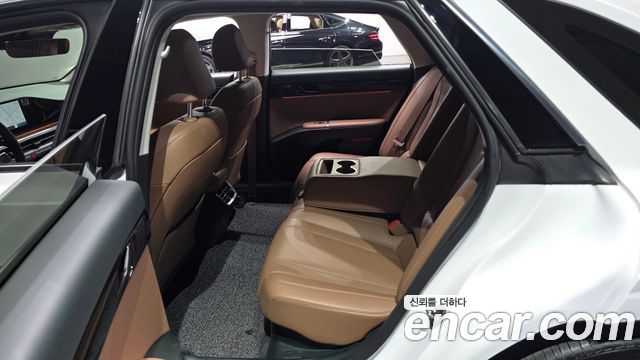 Hyundai Grandeur Hybrid (GN7) Premium 2023 — фото 12