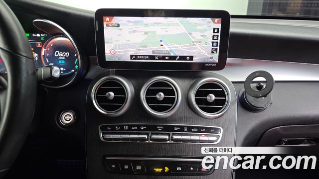Mercedes-Benz GLC-Class (X253) GLC300e 4MATIC Coupe 2021 — фото 14