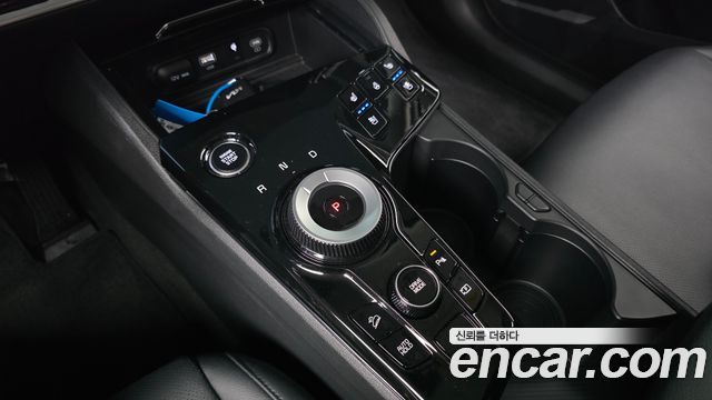 Kia Sportage Hybrid (V) Nobleless 2WD 2023 — фото 9