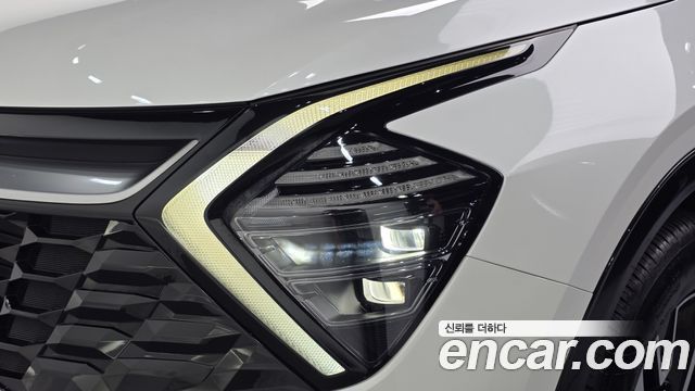 Kia Sportage Hybrid (V) Nobleless 2WD 2023 — фото 22