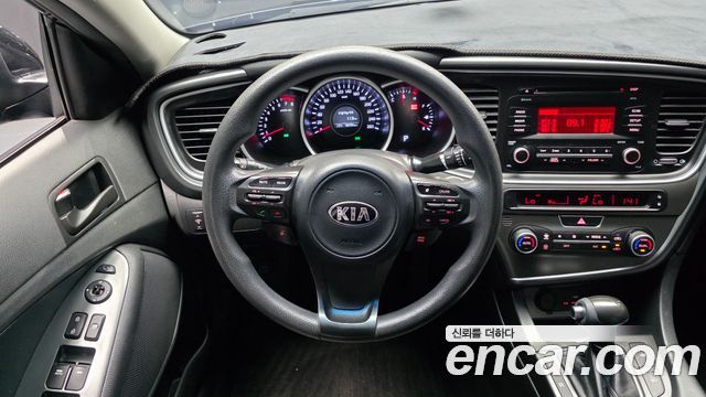 Kia K5 Luxury Standard 2015 — фото 12