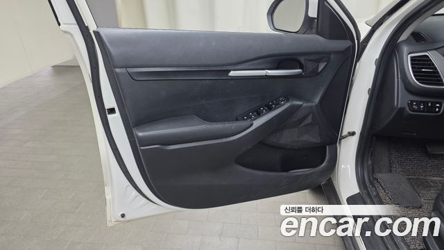 Kia Seltos Diesel 1.6 2WD Trendy 2021 — фото 24