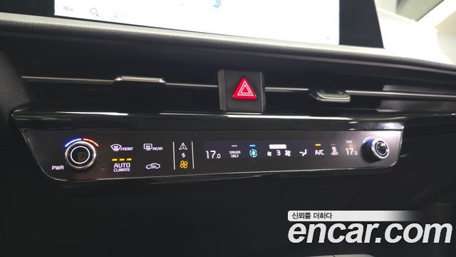 Kia EV6 Long Range Air 2023 — фото 31