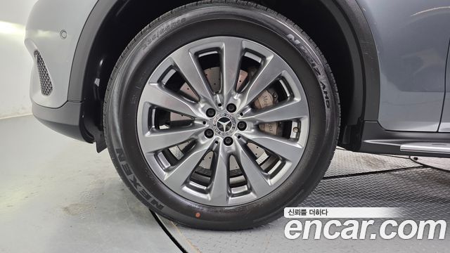 Mercedes-Benz GLC-Class (X253) GLC350e 4MATIC Premium 2019 — фото 5