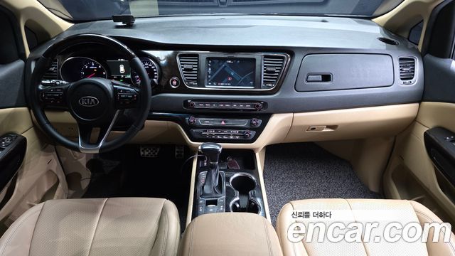 Kia Carnival 9-Seater Noblesse Special 2020 — фото 7