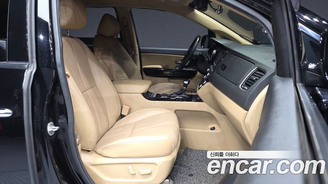 Kia Carnival 9-Seater Noblesse Special 2020 — фото 11