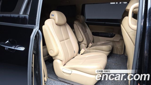 Kia Carnival 9-Seater Noblesse Special 2020 — фото 12