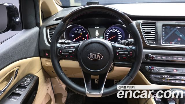 Kia Carnival 9-Seater Noblesse Special 2020 — фото 13