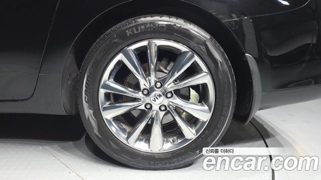 Kia Carnival 9-Seater Noblesse Special 2020 — фото 21