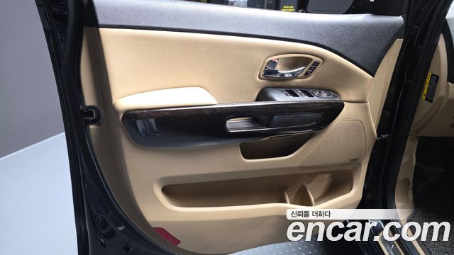 Kia Carnival 9-Seater Noblesse Special 2020 — фото 24