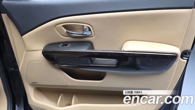 Kia Carnival 9-Seater Noblesse Special 2020 — фото 25