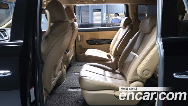 Kia Carnival 9-Seater Noblesse Special 2020 — фото 26