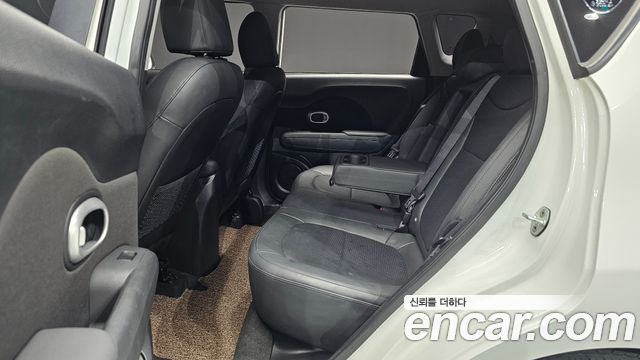 Kia Soul 1.6 GDi Trendy 2016 — фото 11