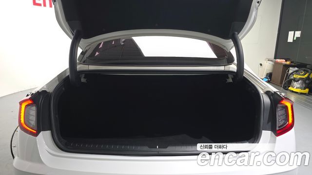 Hyundai Sonata (DN8) 2.0 Premium Family 2020 — фото 20