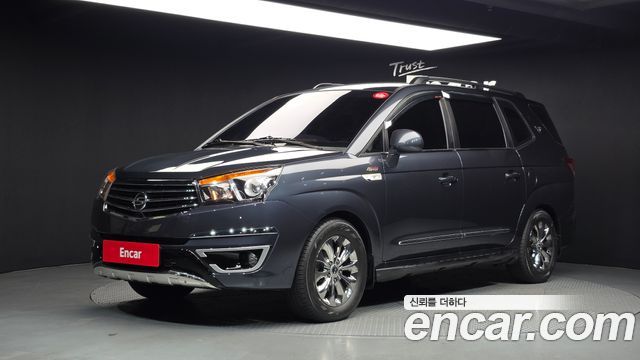 KG Mobility (SsangYong) Korando Turismo 4WD TX 9-seater