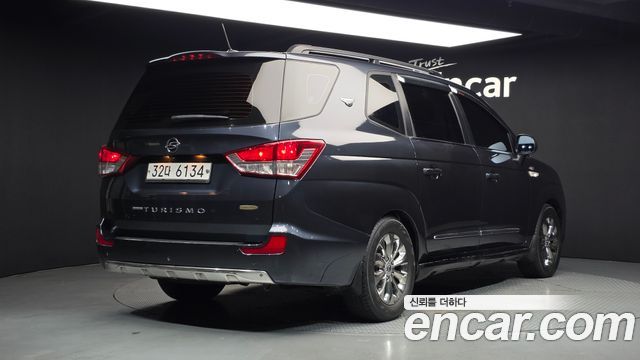 KG Mobility (SsangYong) Korando Turismo 4WD TX 9-seater 2017 — фото 2