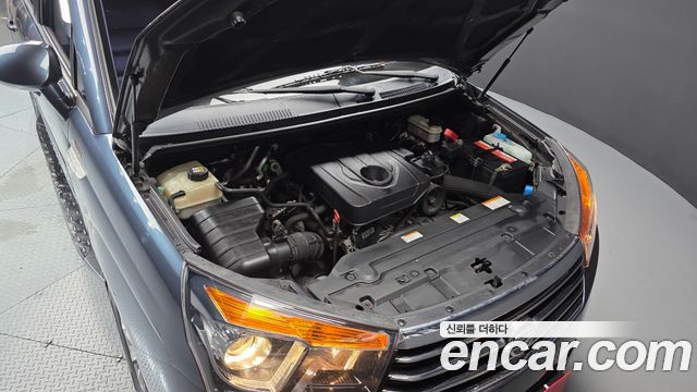 KG Mobility (SsangYong) Korando Turismo 4WD TX 9-seater 2017 — фото 6