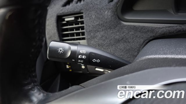 KG Mobility (SsangYong) Korando Turismo 4WD TX 9-seater 2017 — фото 17