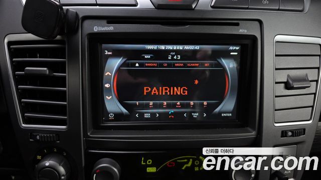 KG Mobility (SsangYong) Korando Turismo 4WD TX 9-seater 2017 — фото 30