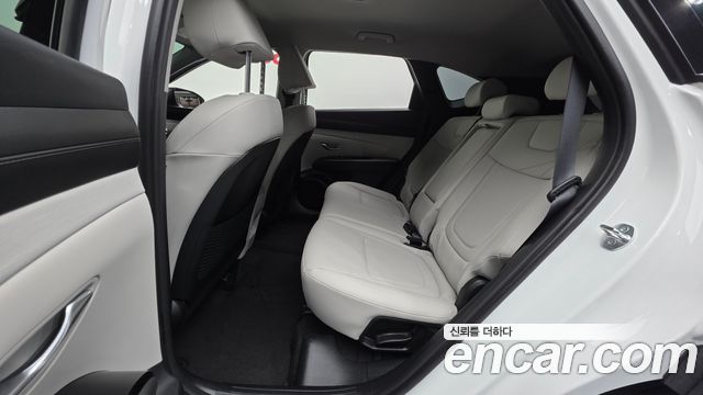 Hyundai Tucson (NX4) Gasoline 1.6 Turbo 4WD Premium 2024 — фото 16