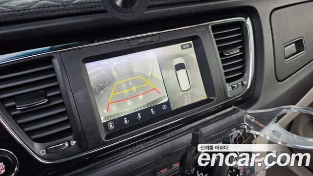 Kia Carnival 7-Seater Limousine VIP 2019 — фото 18