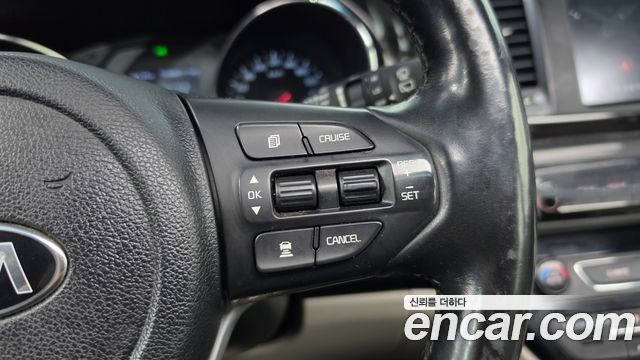 Kia Carnival 7-Seater Limousine VIP 2019 — фото 19